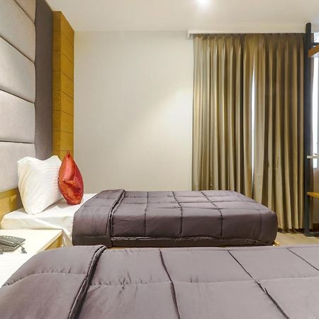 Hotel Bricks, Karol Bagh, New Delhi エクステリア 写真
