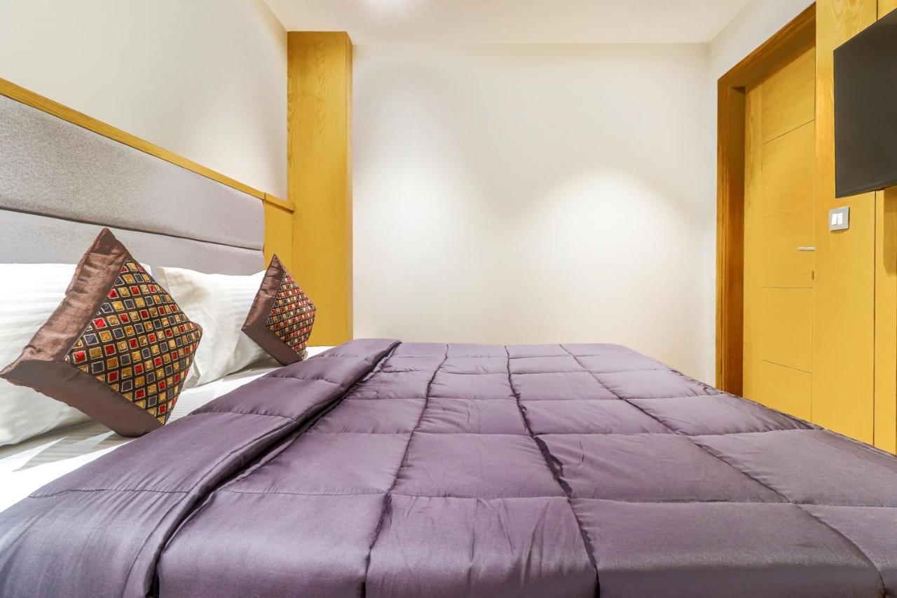 Hotel Bricks, Karol Bagh, New Delhi エクステリア 写真