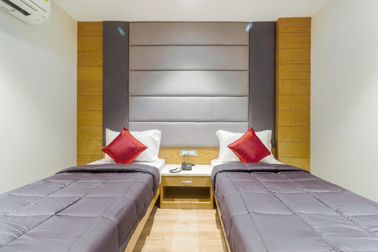 Hotel Bricks, Karol Bagh, New Delhi エクステリア 写真
