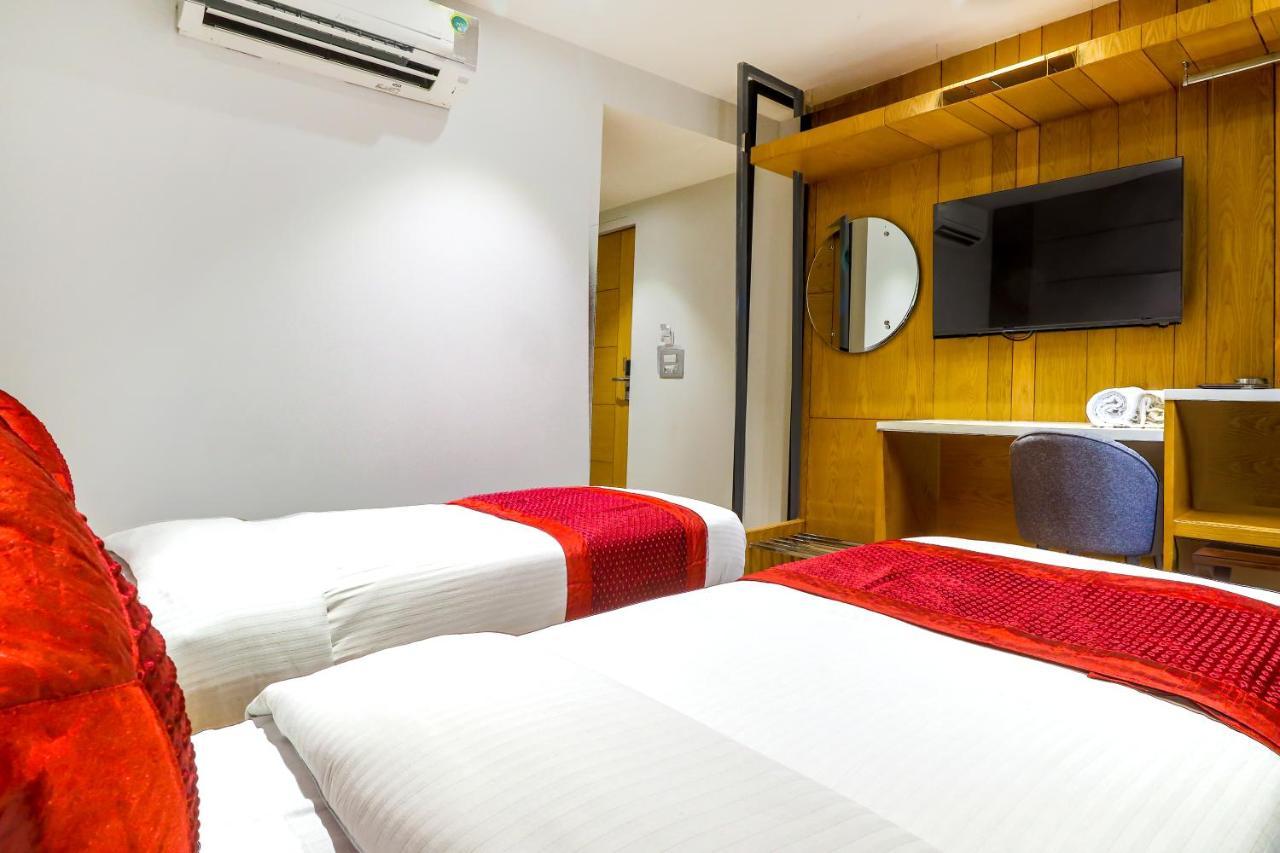 Hotel Bricks, Karol Bagh, New Delhi エクステリア 写真