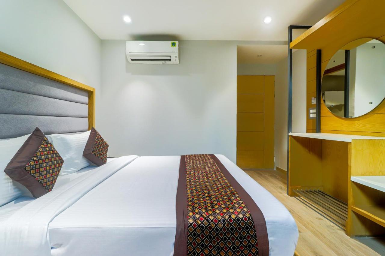 Hotel Bricks, Karol Bagh, New Delhi エクステリア 写真